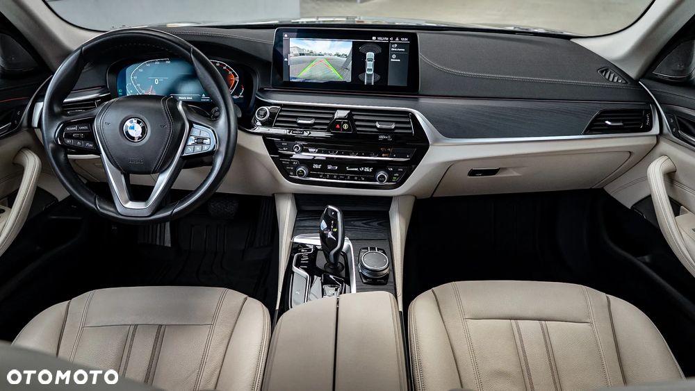 BMW Seria 5 520d xDrive Luxury Line - 6