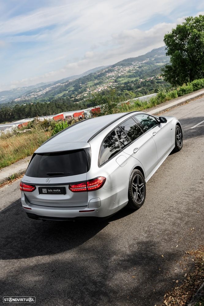 Mercedes-Benz E 300 de AMG Line - 24