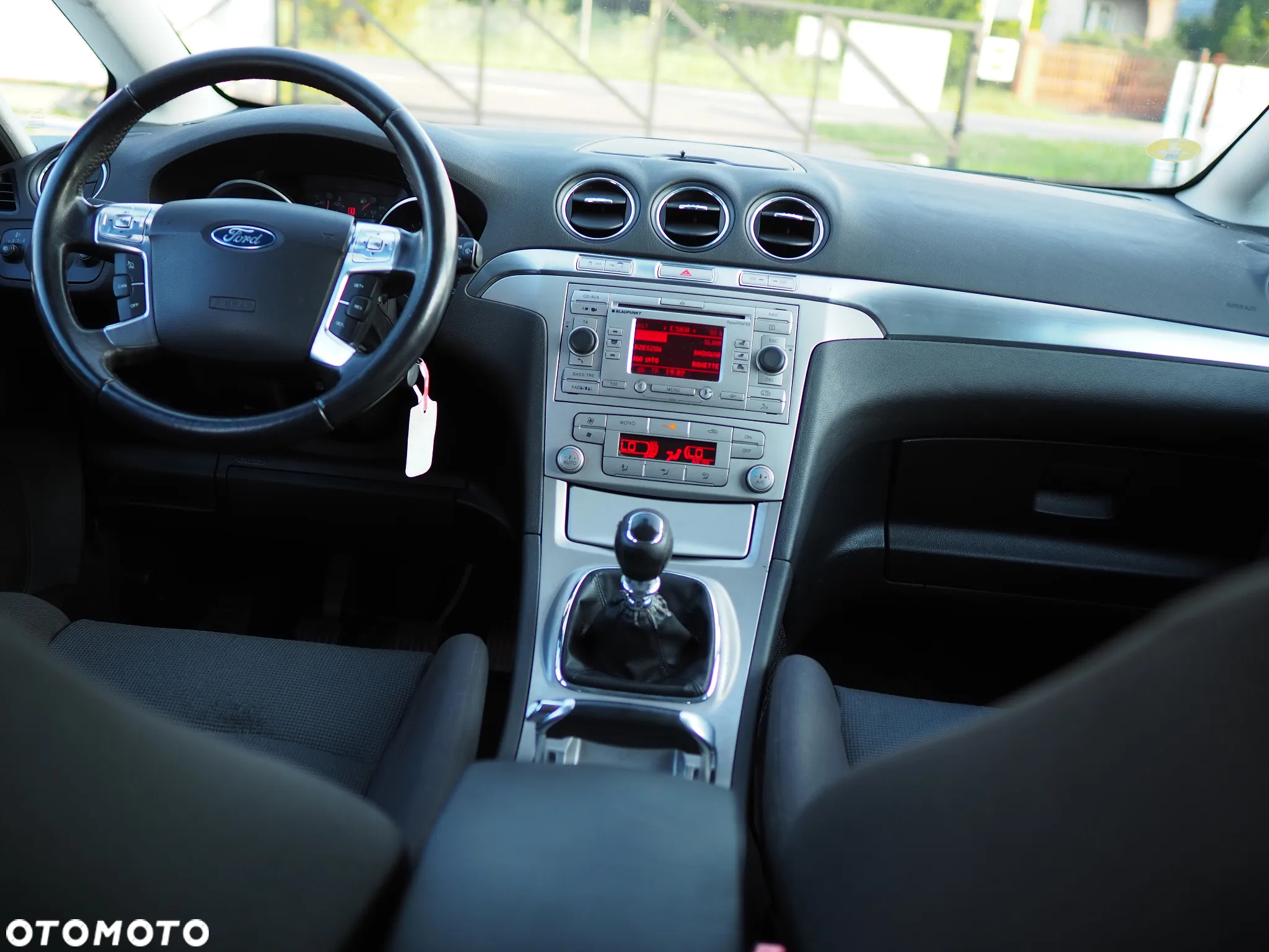 Ford S-Max 2.5 Titanium - 23