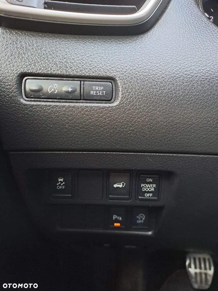 Nissan X-Trail 1.6 DCi Tekna 4WD EU6 - 18