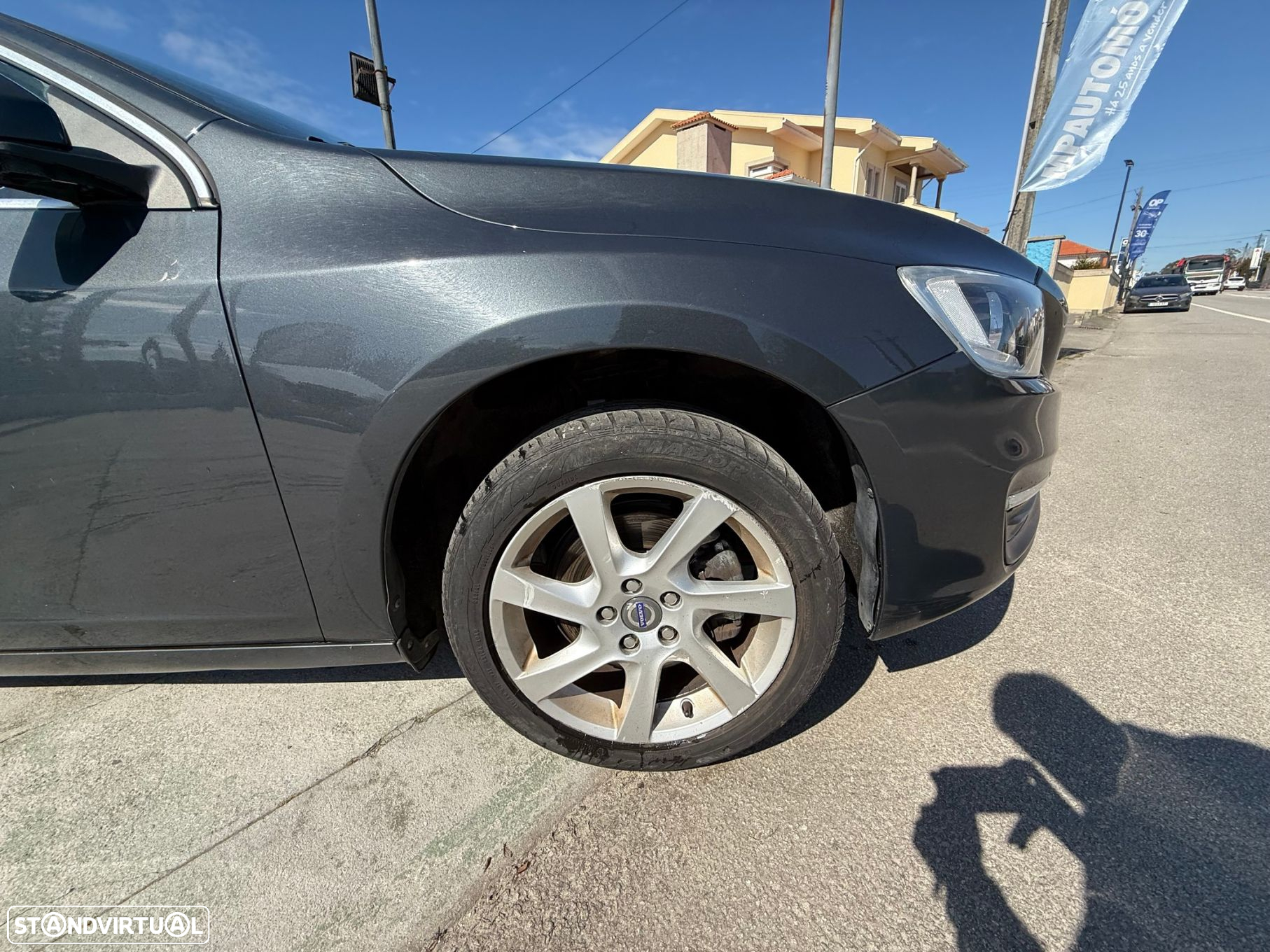 Volvo V60 1.6 D2 Momentum Eco Powershift - 8