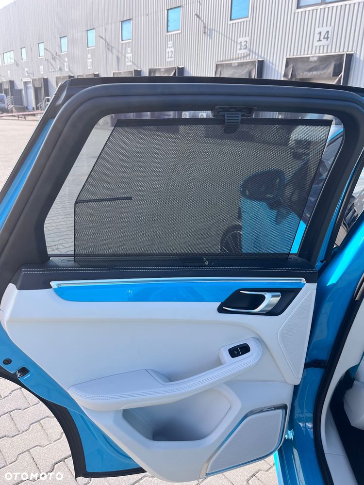 Porsche Macan T - 16