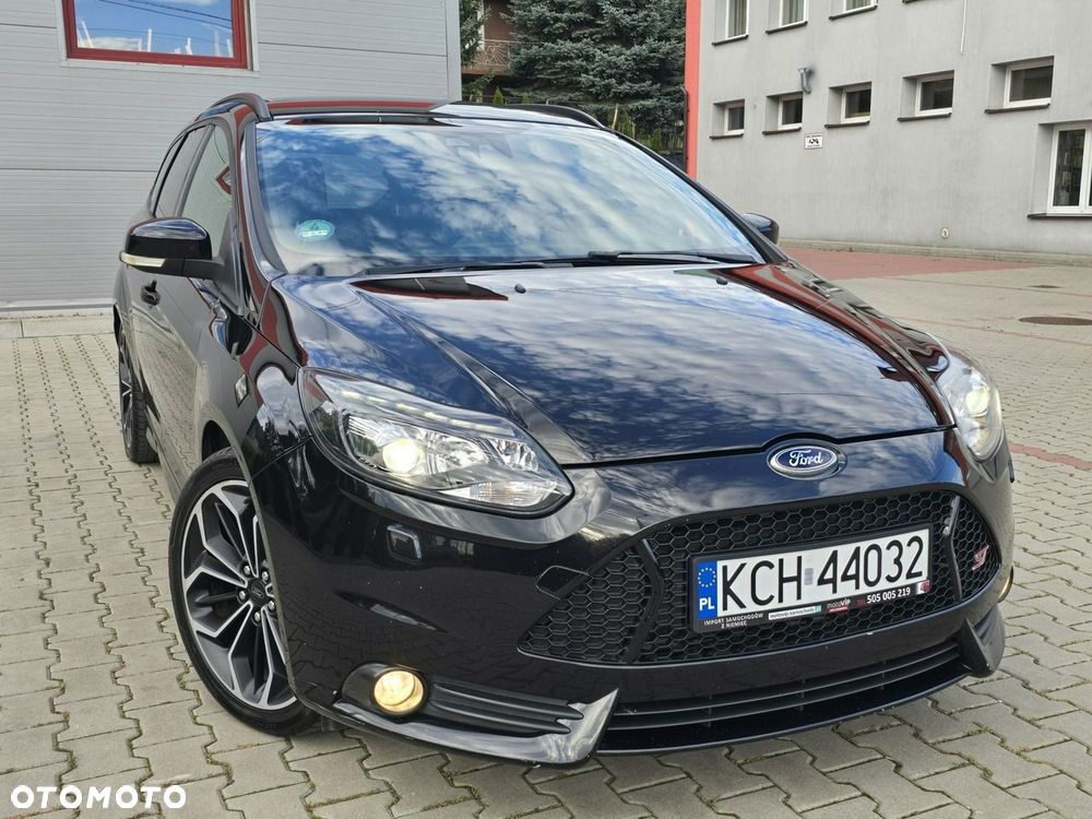 Ford Focus 2.0 EcoBoost ST mit Leder-Sport-Paket - 12