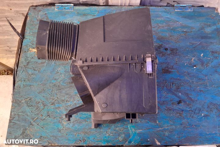Carcasa filtru aer 4F0133843A - 2.0 TDI 4F0133843A - 2.0 TDI Audi A6 - 3