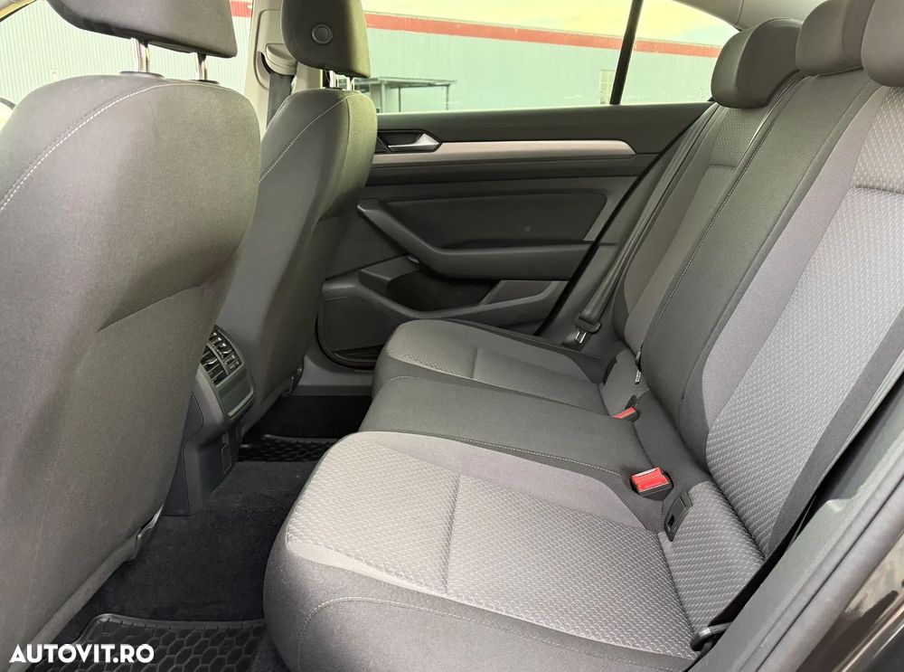 Volkswagen Passat 1.5 TSI OPF DSG Business - 11