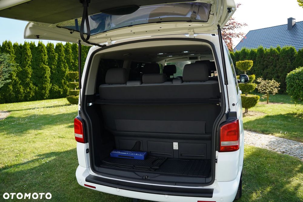 Volkswagen Multivan - 41