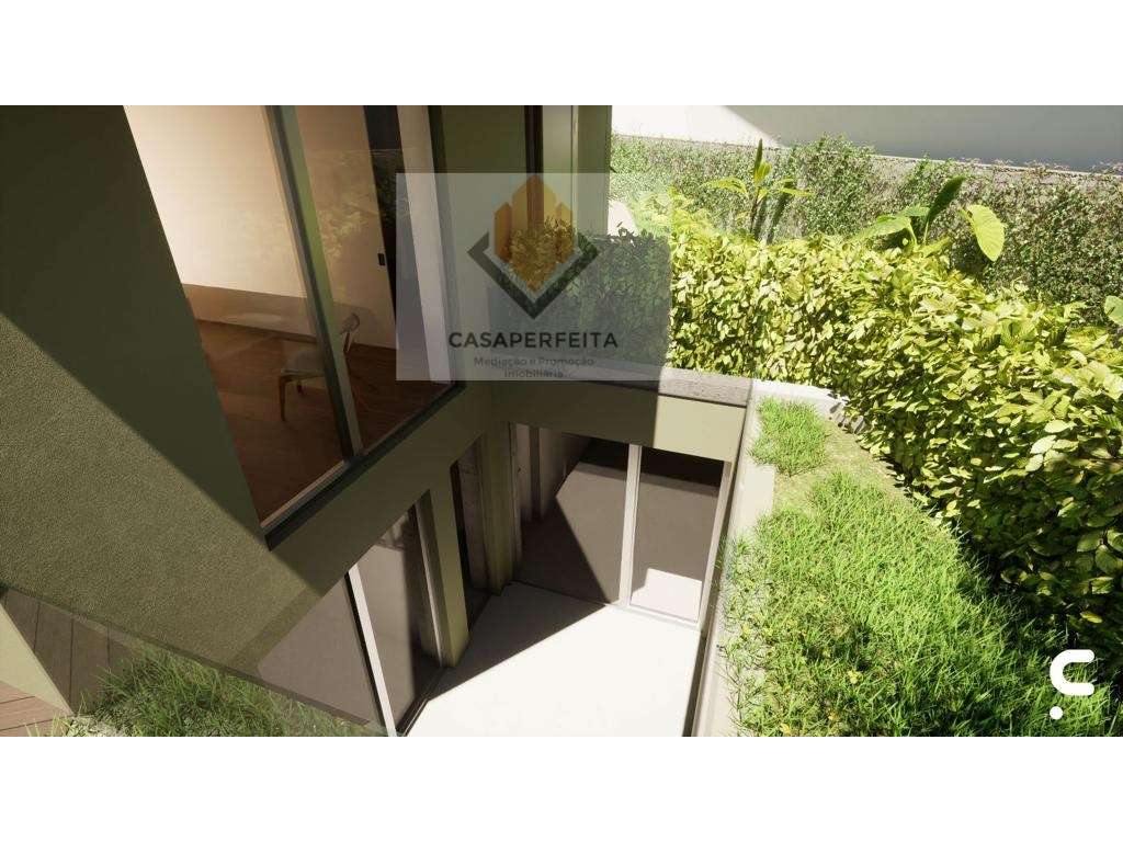 Moradia V4 de 3 Frentes com Piscina Privada em Condomínio de Luxo -... - Grande imagem: 4/22