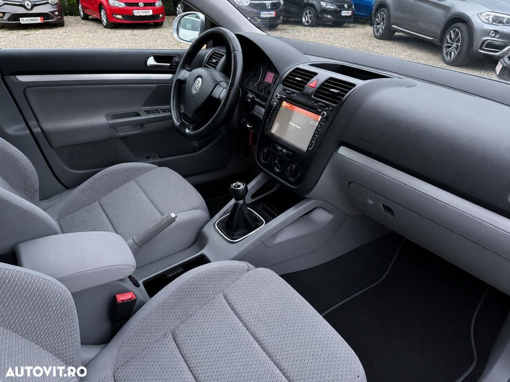 Volkswagen Jetta 2.0 TDI DPF Highline - 8