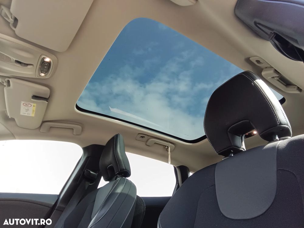 Volvo V40 D3 Momentum - 9