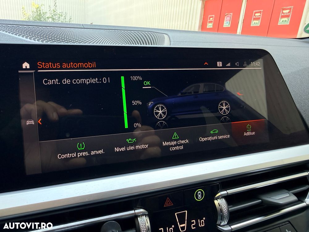 BMW Seria 3 330d Aut. M Sport - 31