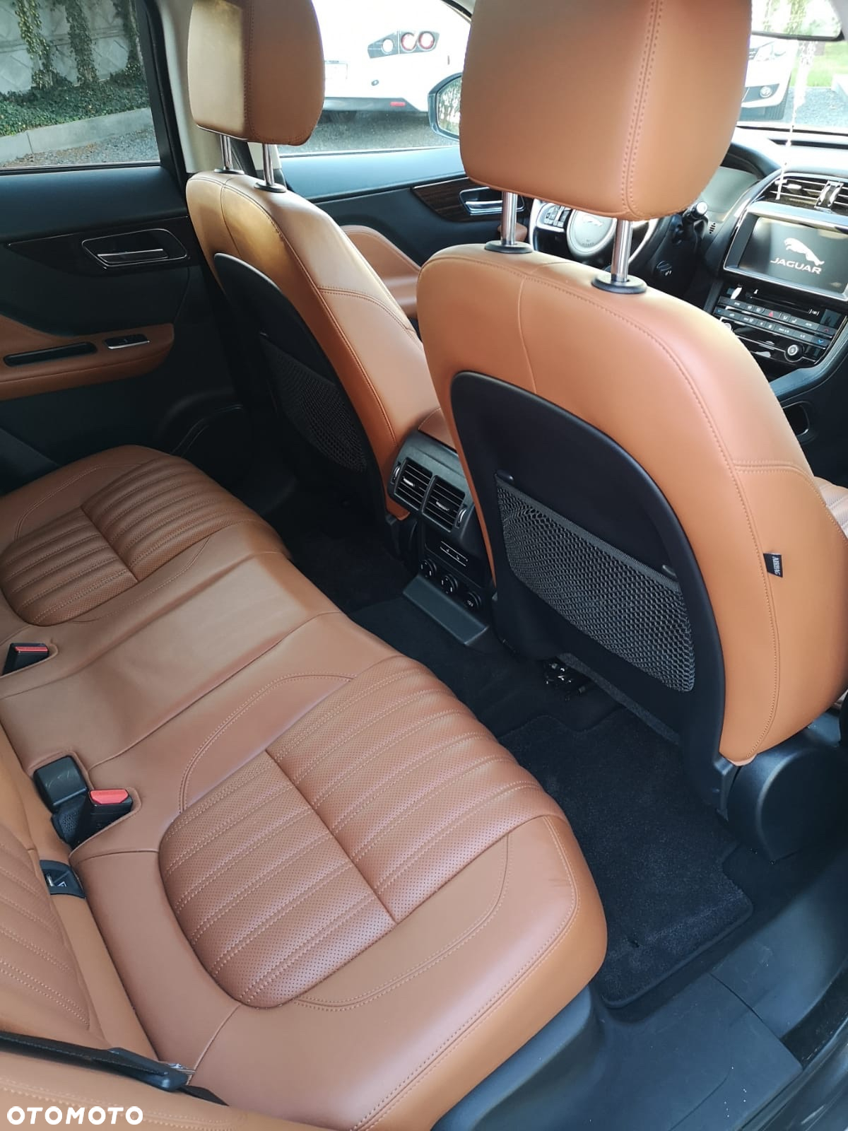 Jaguar F-Pace 2.0 i4D AWD Prestige - 18