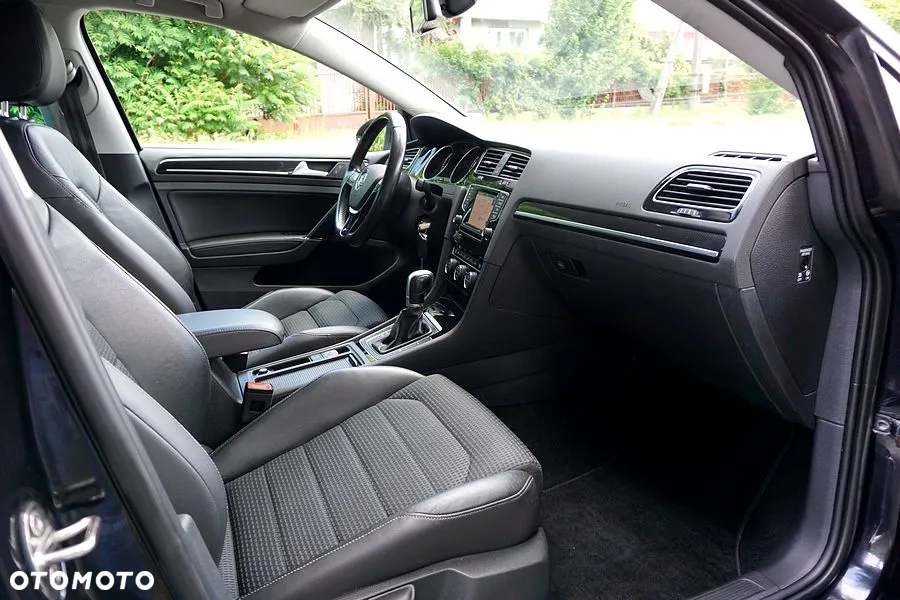 Volkswagen Golf VII 1.6 TDI BMT Highline DSG - 29