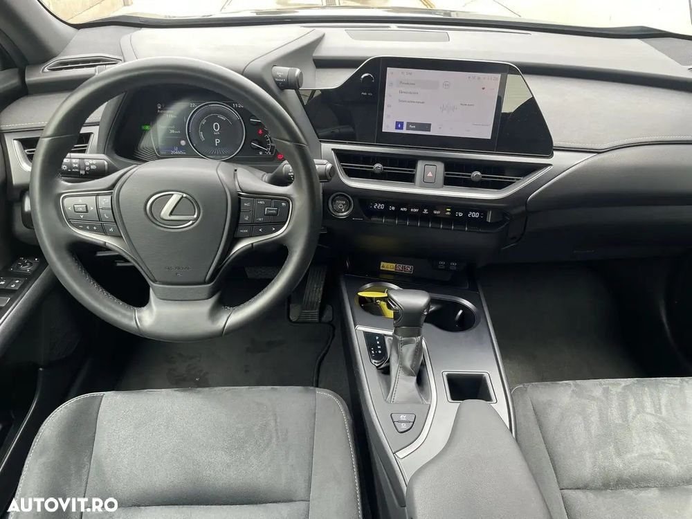 Lexus UX 250h Business Edition - 7