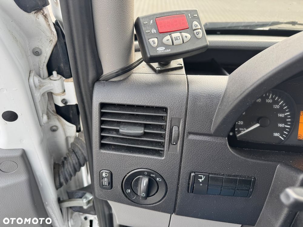 Mercedes-Benz Sprinter 516 CDI rama do zabudowy z windą i agregatem - 20