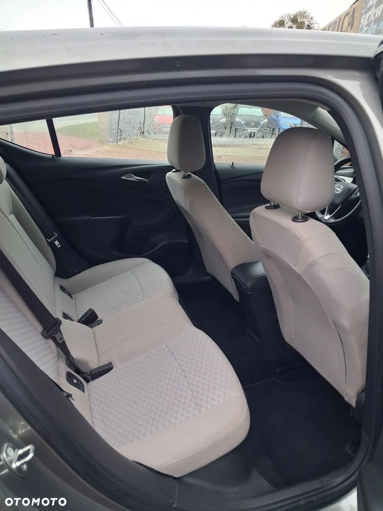 Opel Astra - 14