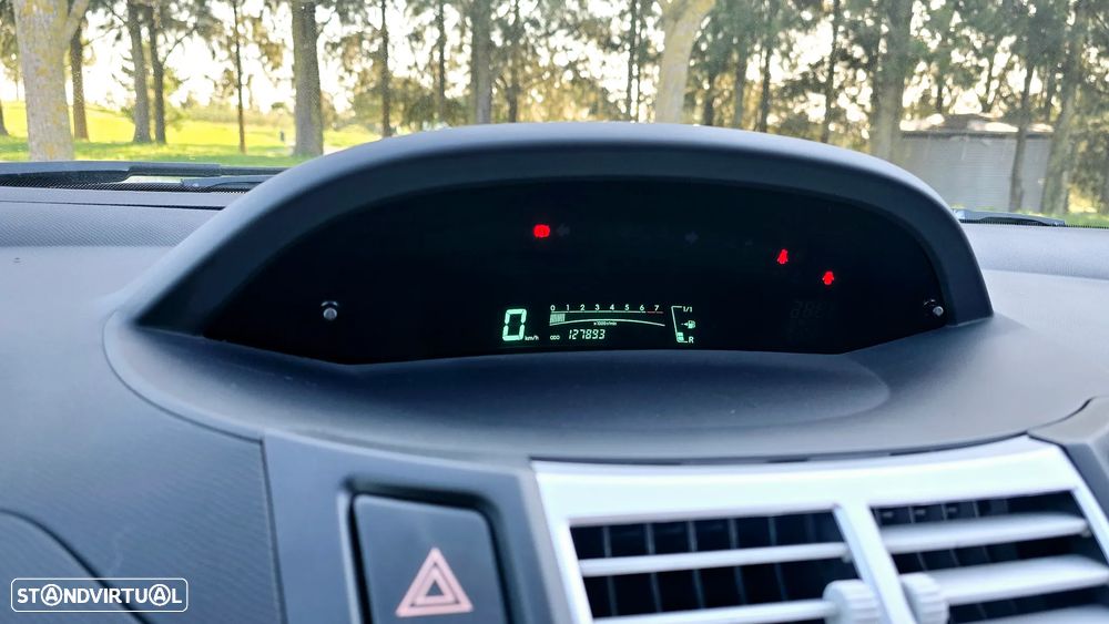 Toyota Yaris 1.0 VVT-i Sol+AC - 24