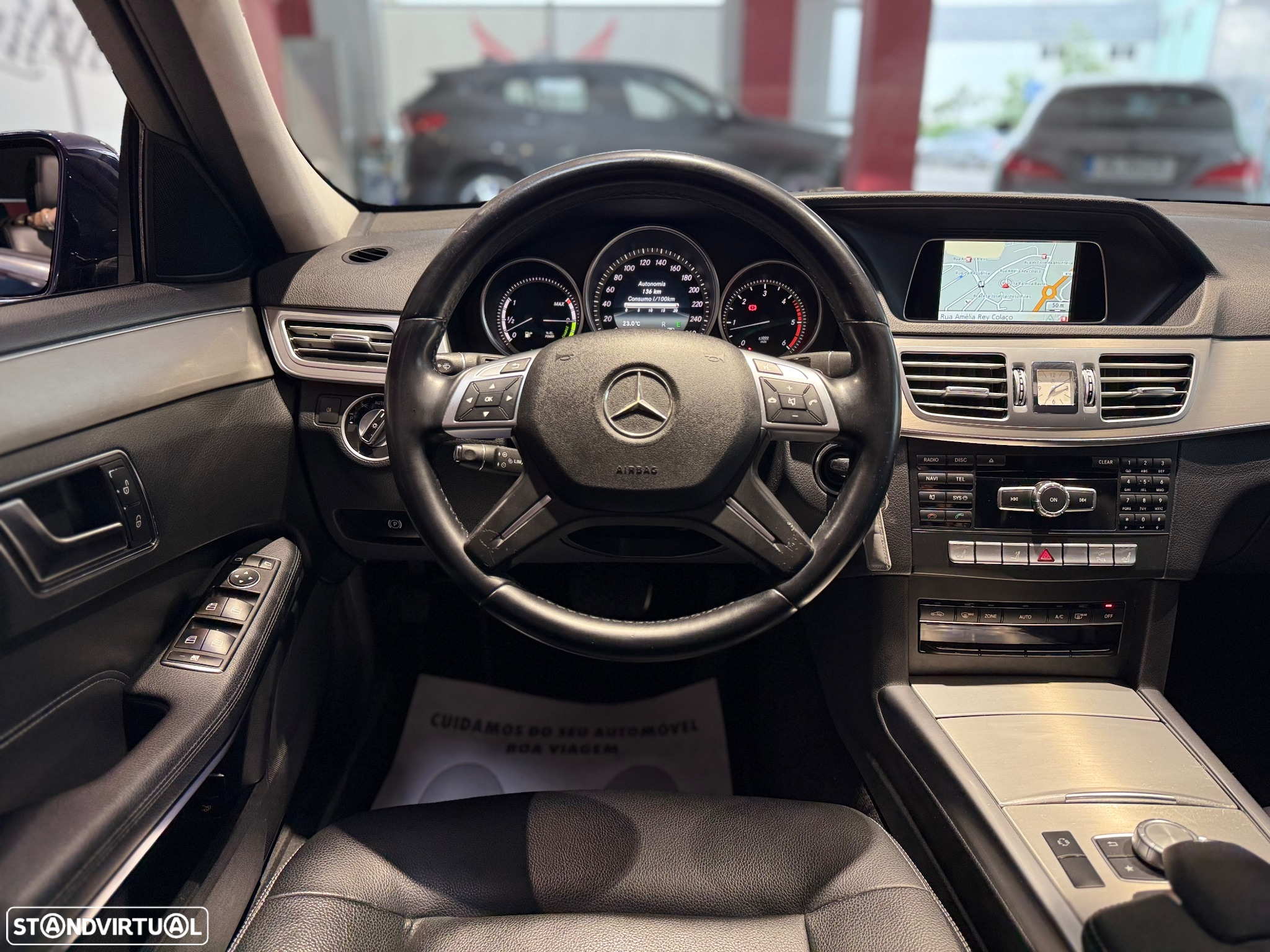 Mercedes-Benz E 300 Bluetec Hybrid Avantgarde - 11