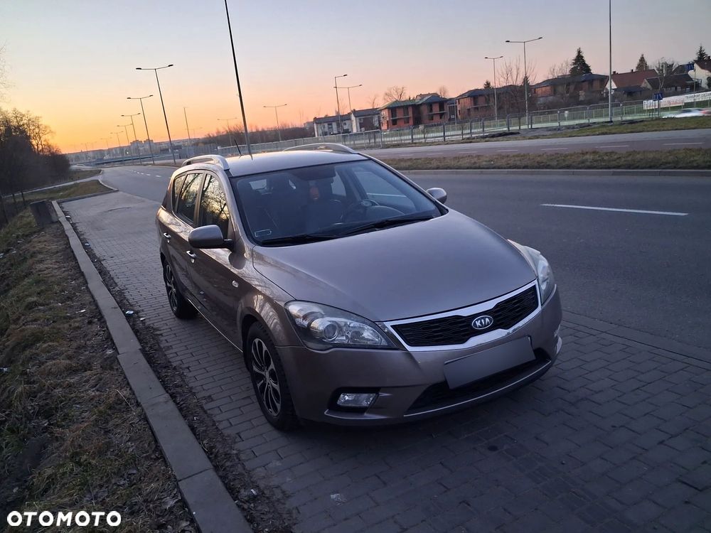 Kia Ceed 1.6 Comfort + - 7