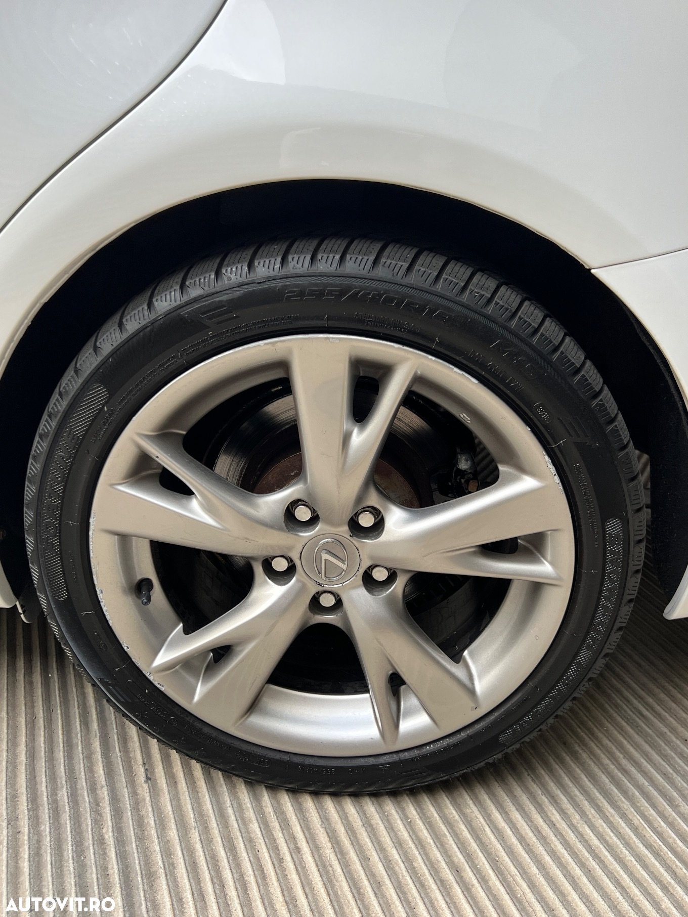 Lexus Seria IS 220d Sport F - 21