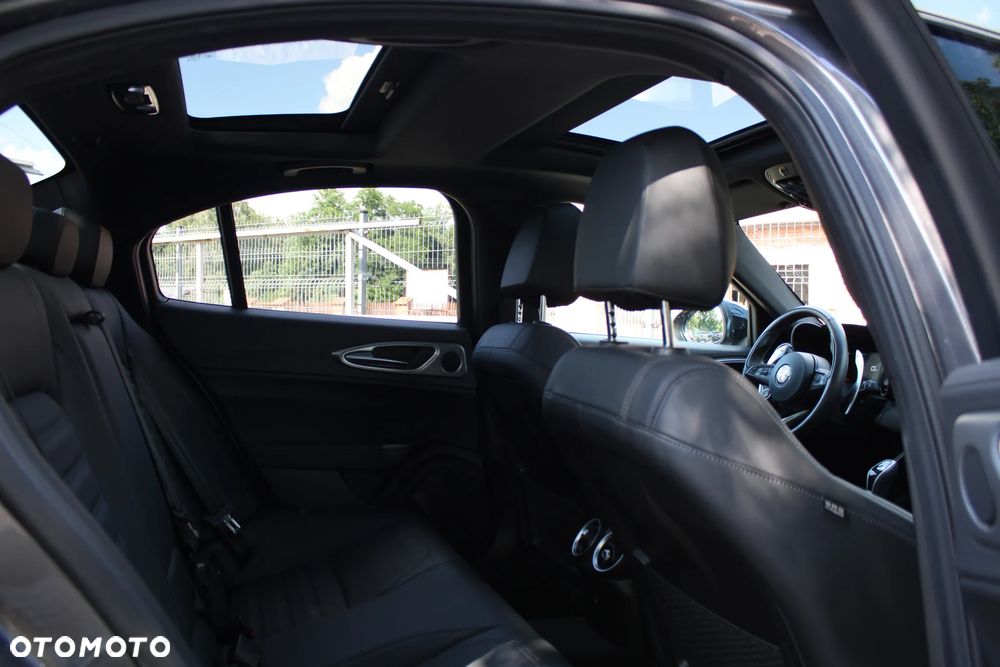 Alfa Romeo Giulia 2.0 Turbo Veloce Q4 - 20