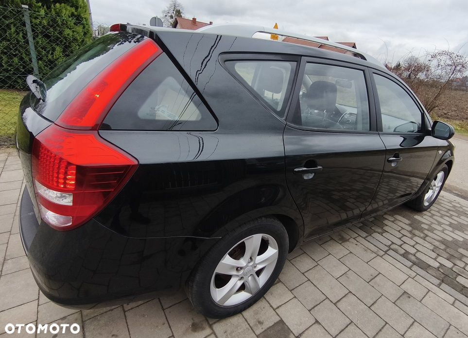 Kia Ceed 1.6 CRDi 90 Spirit - 8