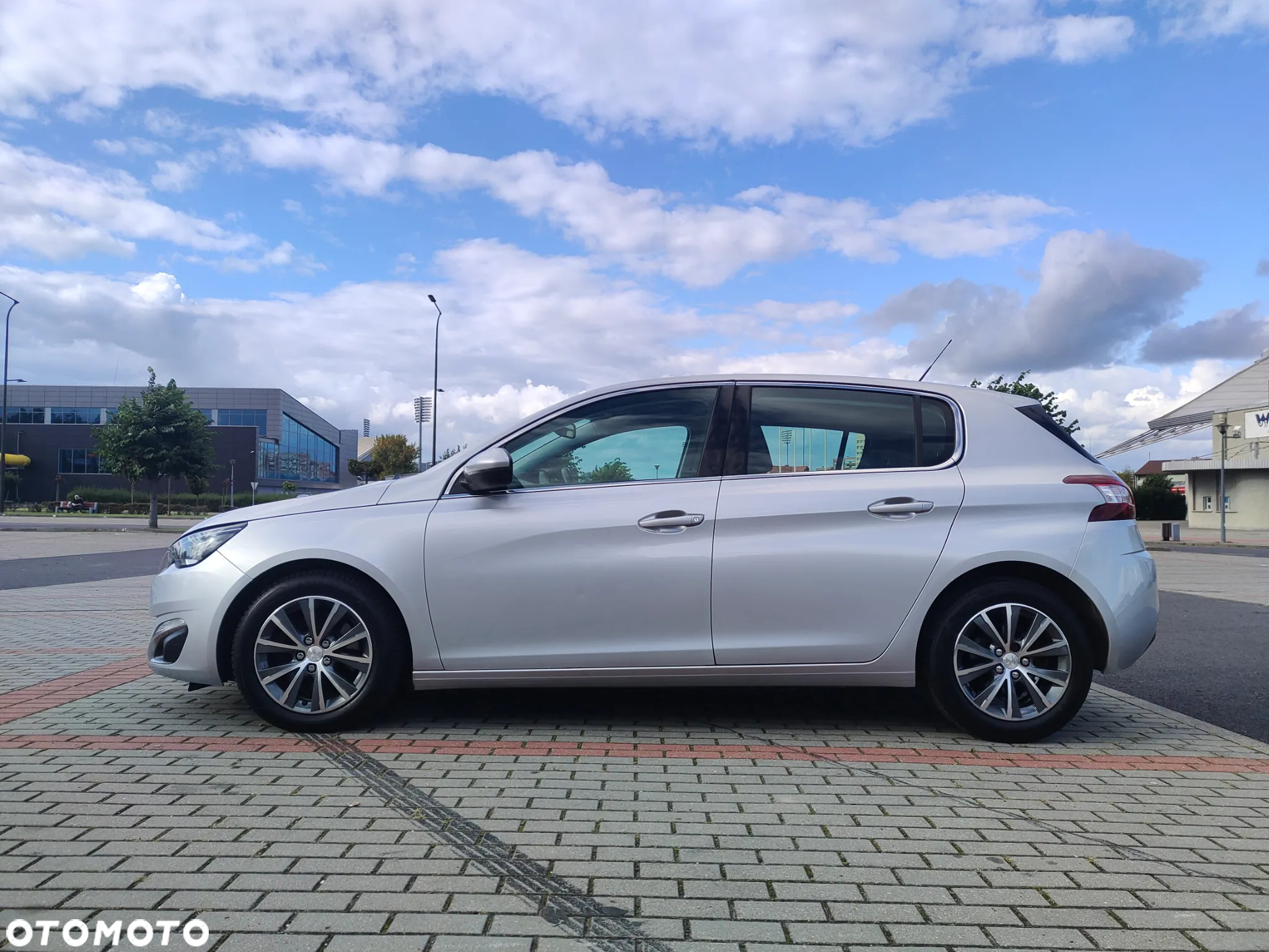 Peugeot 308 BlueHDi FAP 150 EAT6 Stop&Start Allure - 4