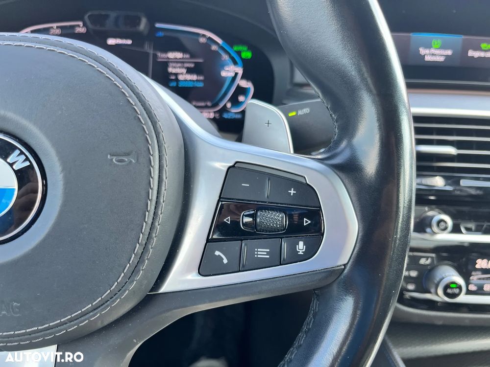 BMW Seria 5 530e xDrive AT PHEV - 19