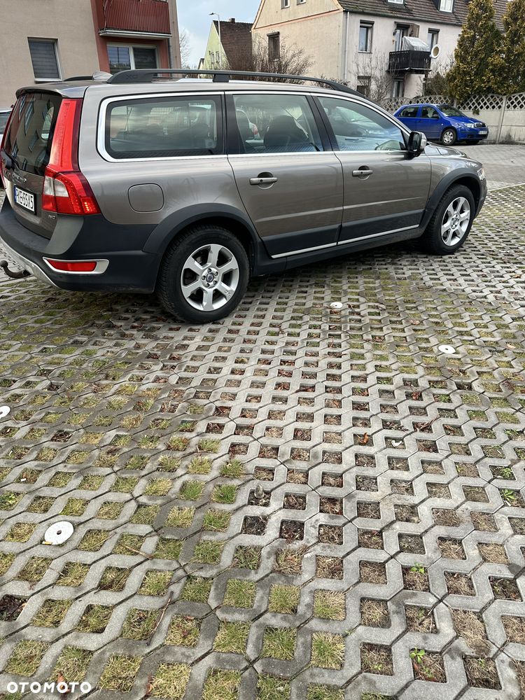 Volvo XC 70 D5 AWD Summum - 6