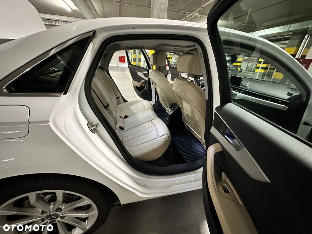 Audi A4 Limousine - 6