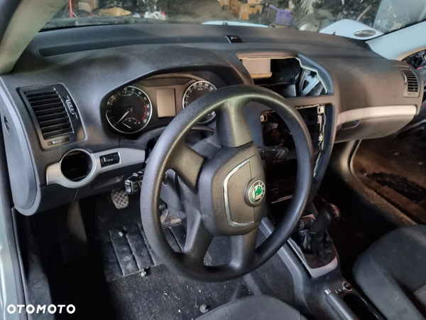 DESKA ROZDZIELCZA PODUSZKI, PASY KOMPLET SKODA OCTAVIA II LIFT