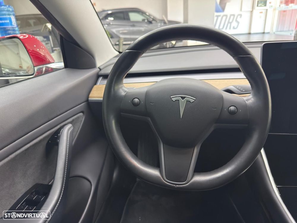 Tesla Model 3 - 19