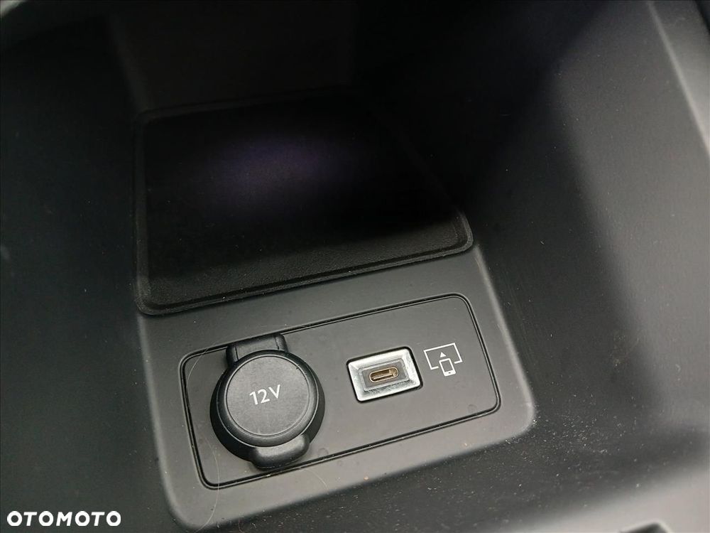 Peugeot 308 1.2 PureTech Allure S&S EAT8 - 23