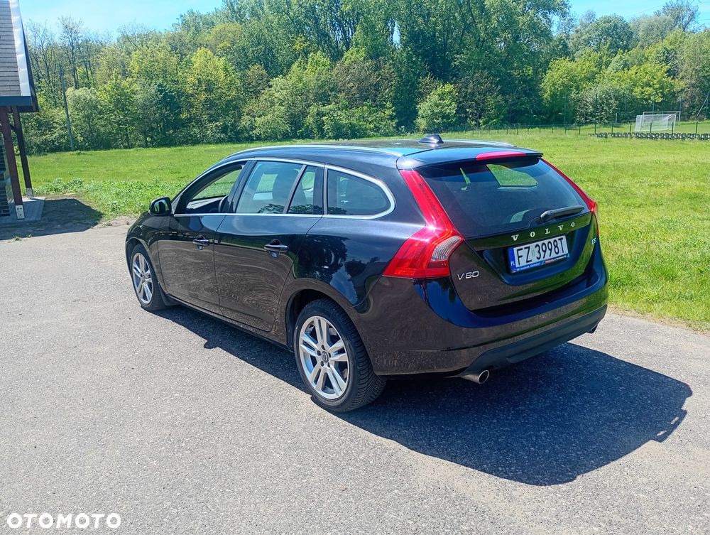 Volvo V60 - 10
