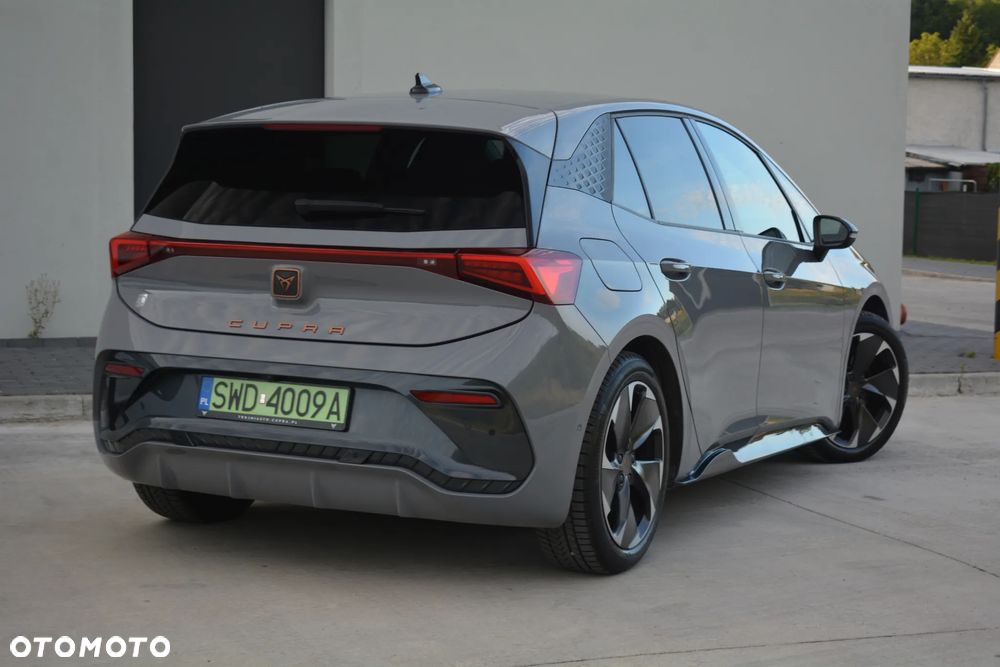 Cupra Born - 12