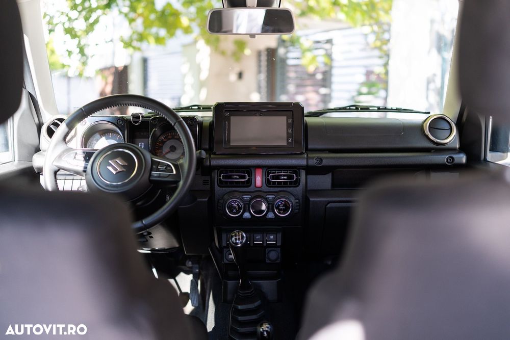 Suzuki Jimny - 24