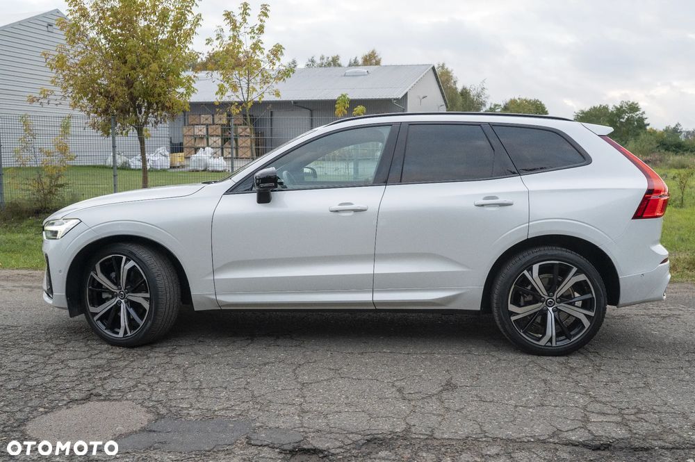 Volvo XC 60 B5 B AWD Ultimate Black Edition - 16