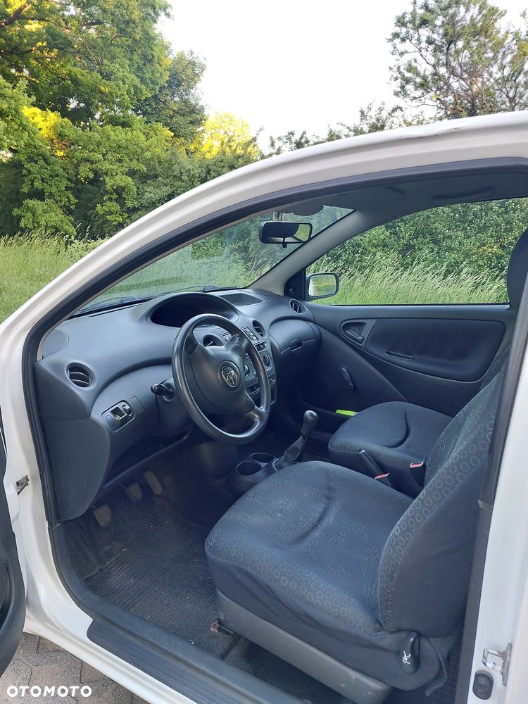 Toyota Yaris 1.0 Terra - 7