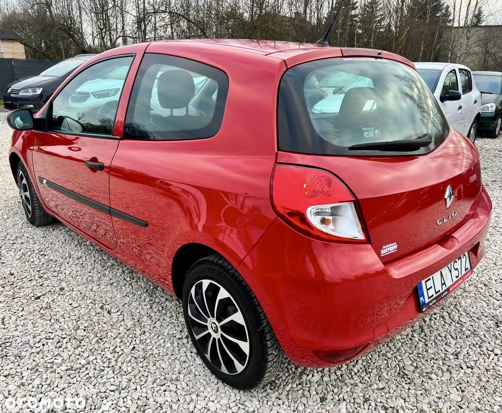 Renault Clio 1.2 16V 75 Dynamique - 15