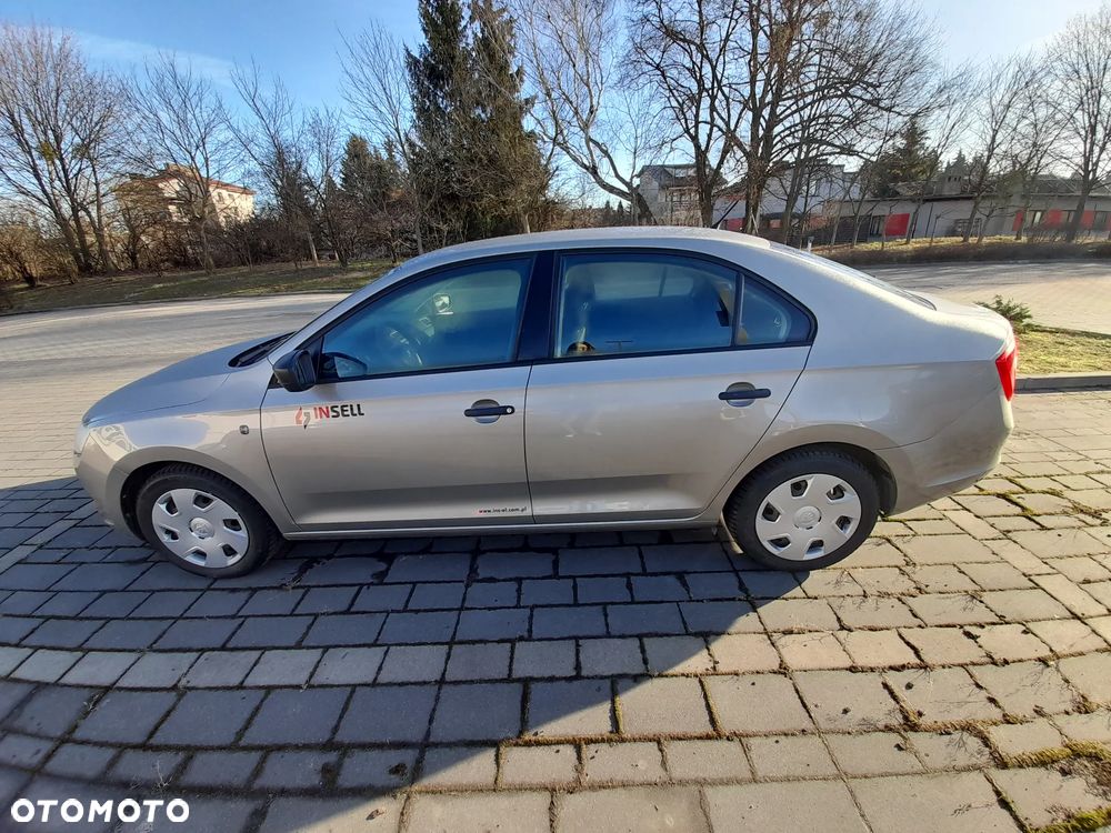 Skoda RAPID 1.2 Active - 4