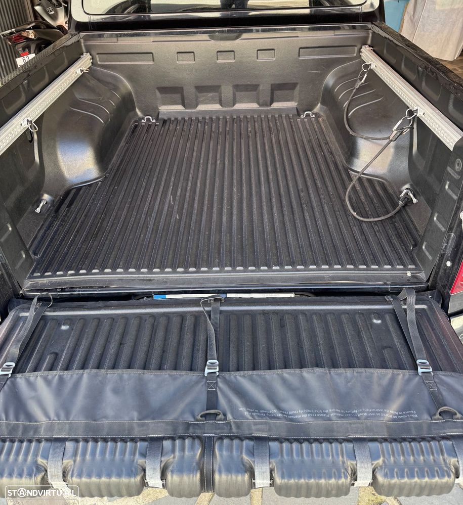 VW Amarok 3.0 TDI CD Highline 4x4 - 12