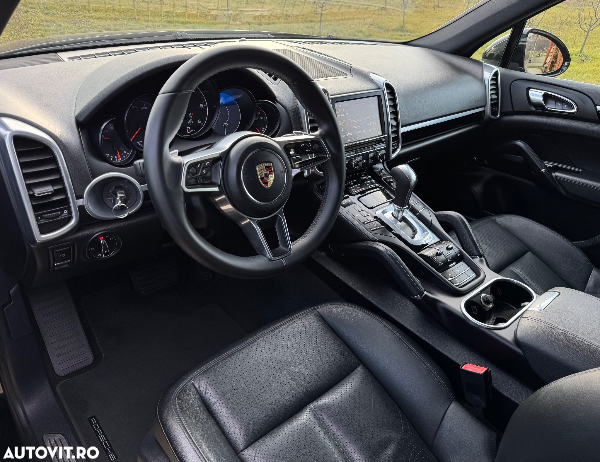 Porsche Cayenne Diesel Platinum Edition - 12