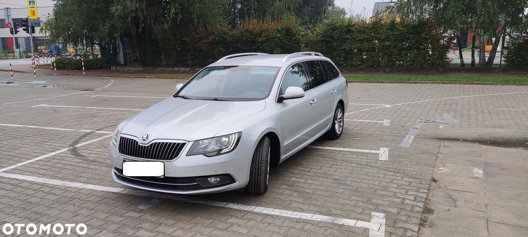 Skoda Superb 2.0 TDI Ambition - 1