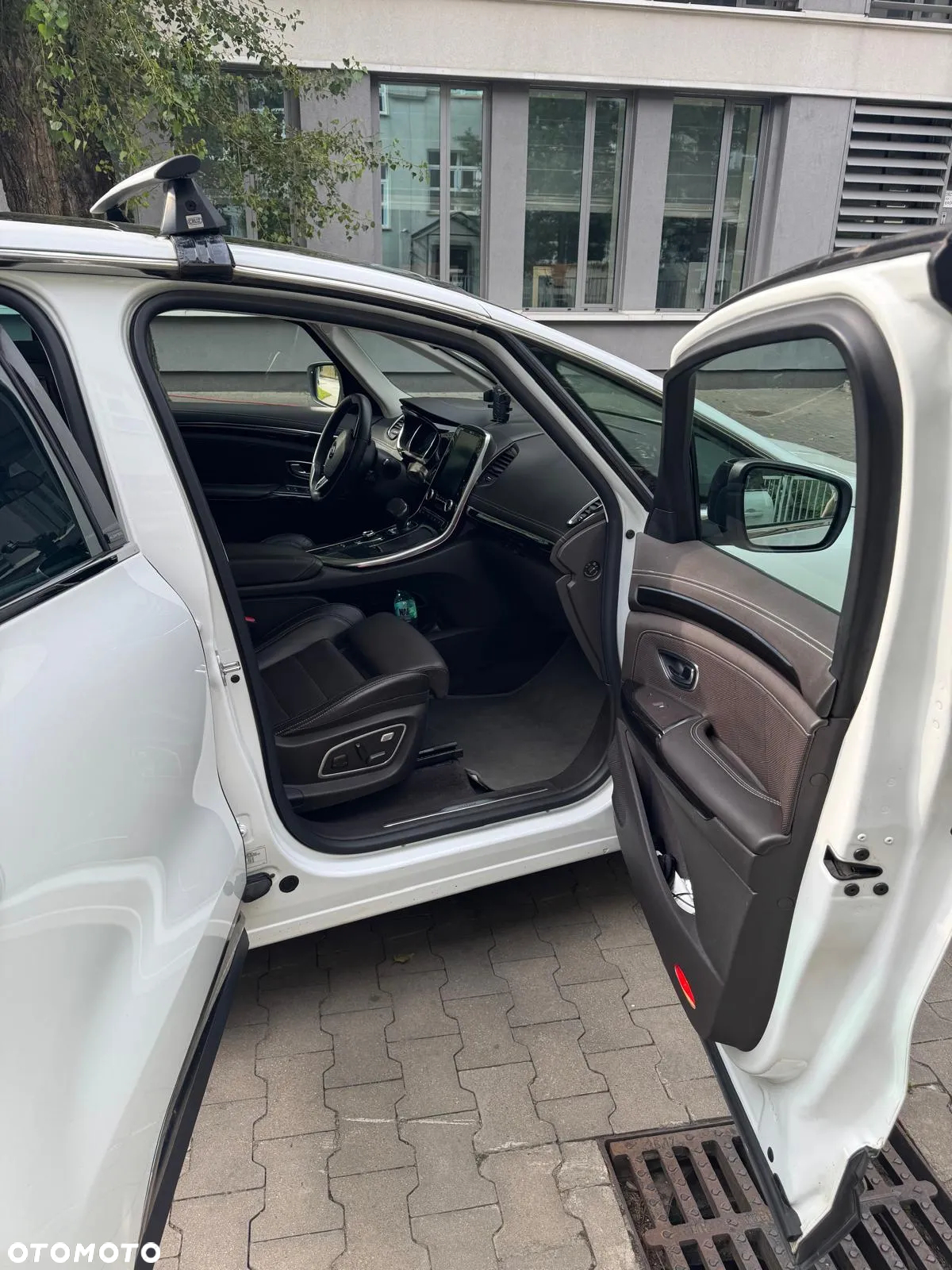 Renault Espace 1.6 TCE Initiale Paris EDC 7os - 17