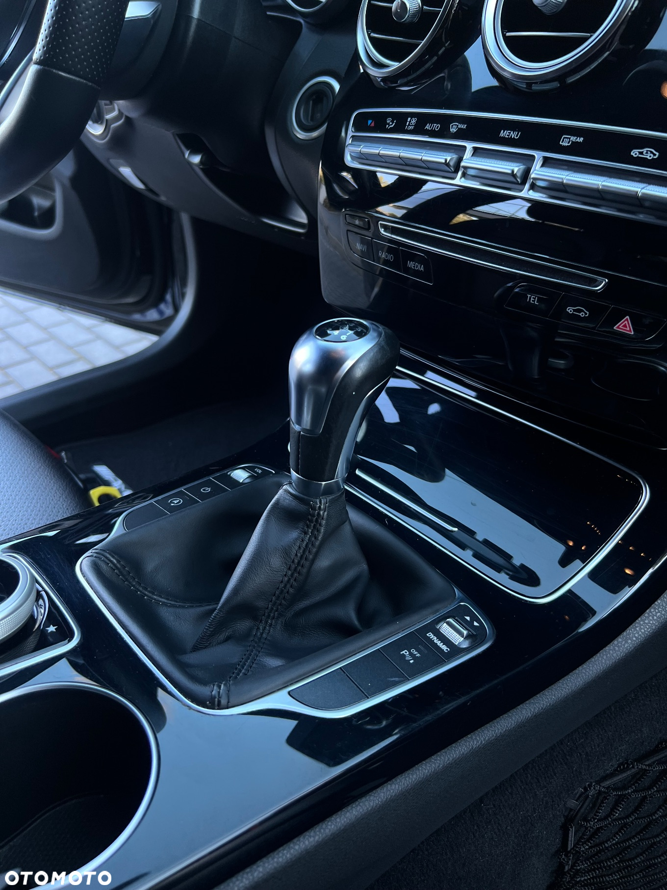 Mercedes-Benz Klasa C 180 (BlueTEC) d T AMG Line - 40