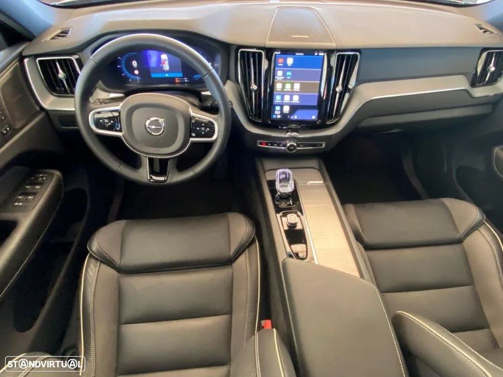 Volvo XC 60 2.0 T6 PHEV Plus Dark AWD - 8