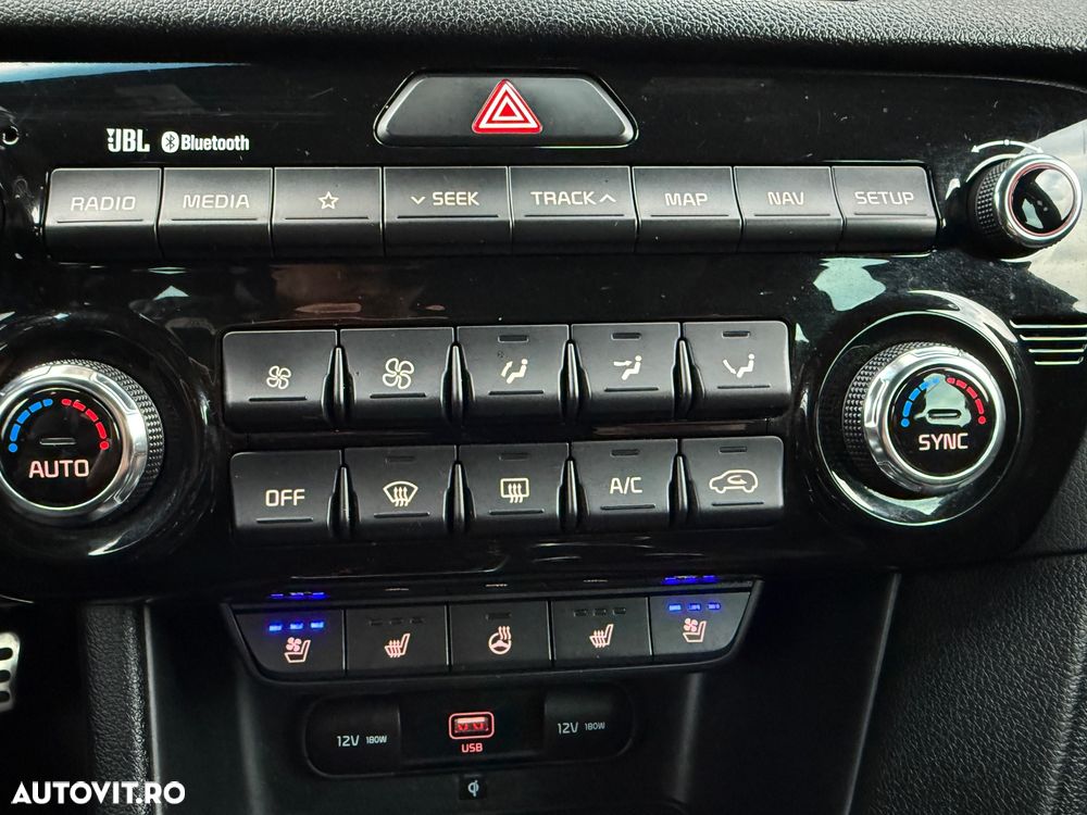 Kia Sportage 1.6 CRDI AWD Eco-Dynamics+ (48V M-H) DCT GT LINE - 31