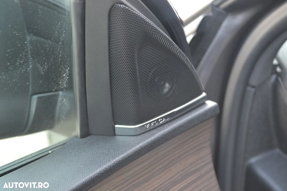 Peugeot 3008 PHEV EAT8 4X4 GT Pack - 8