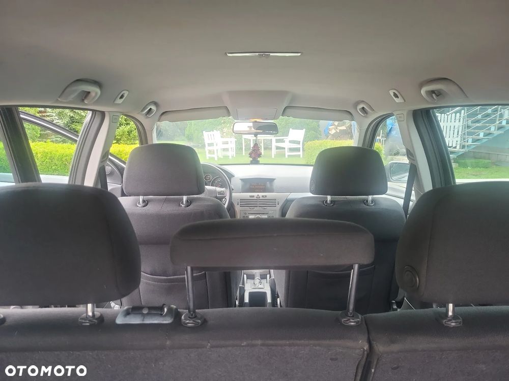 Opel Astra 1.6 Enjoy - 24