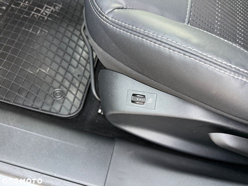 Peugeot 2008 120 VTI Allure - 27