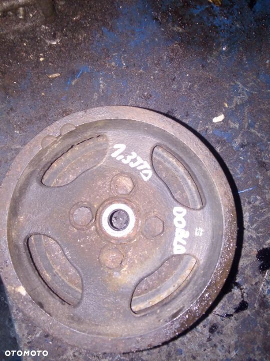 FIAT PANDA PUNTO DOBLO 1,3 KOŁO PASOWE WAŁU - 1